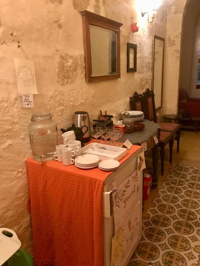 Peaceful Farmhouse Stay With Cozy Yard Għarb Eksteriør bilde