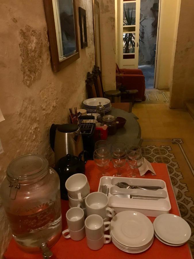 Peaceful Farmhouse Stay With Cozy Yard Għarb Eksteriør bilde
